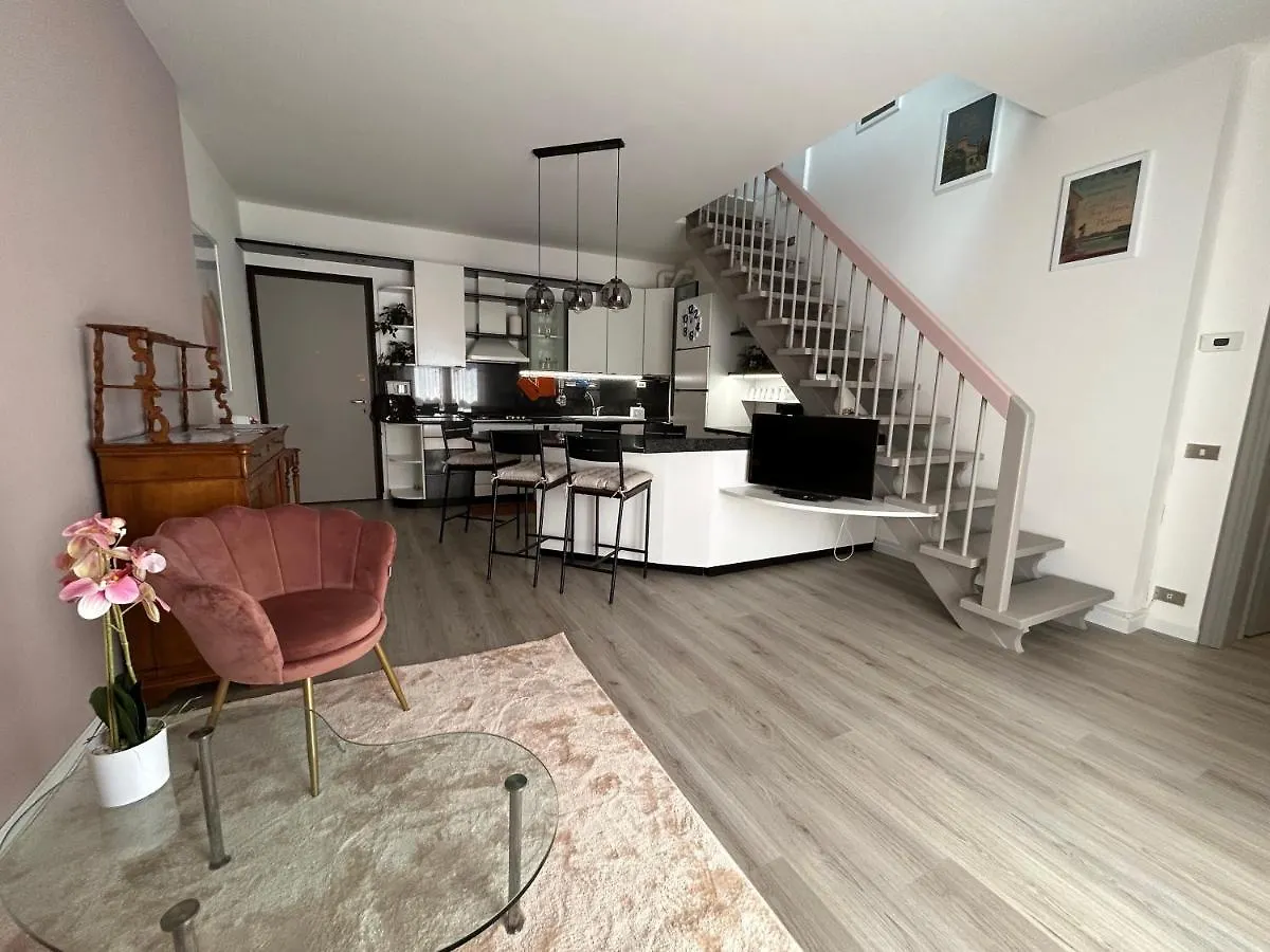 D-Place Apartment Piazza Duomo Crema 0*,